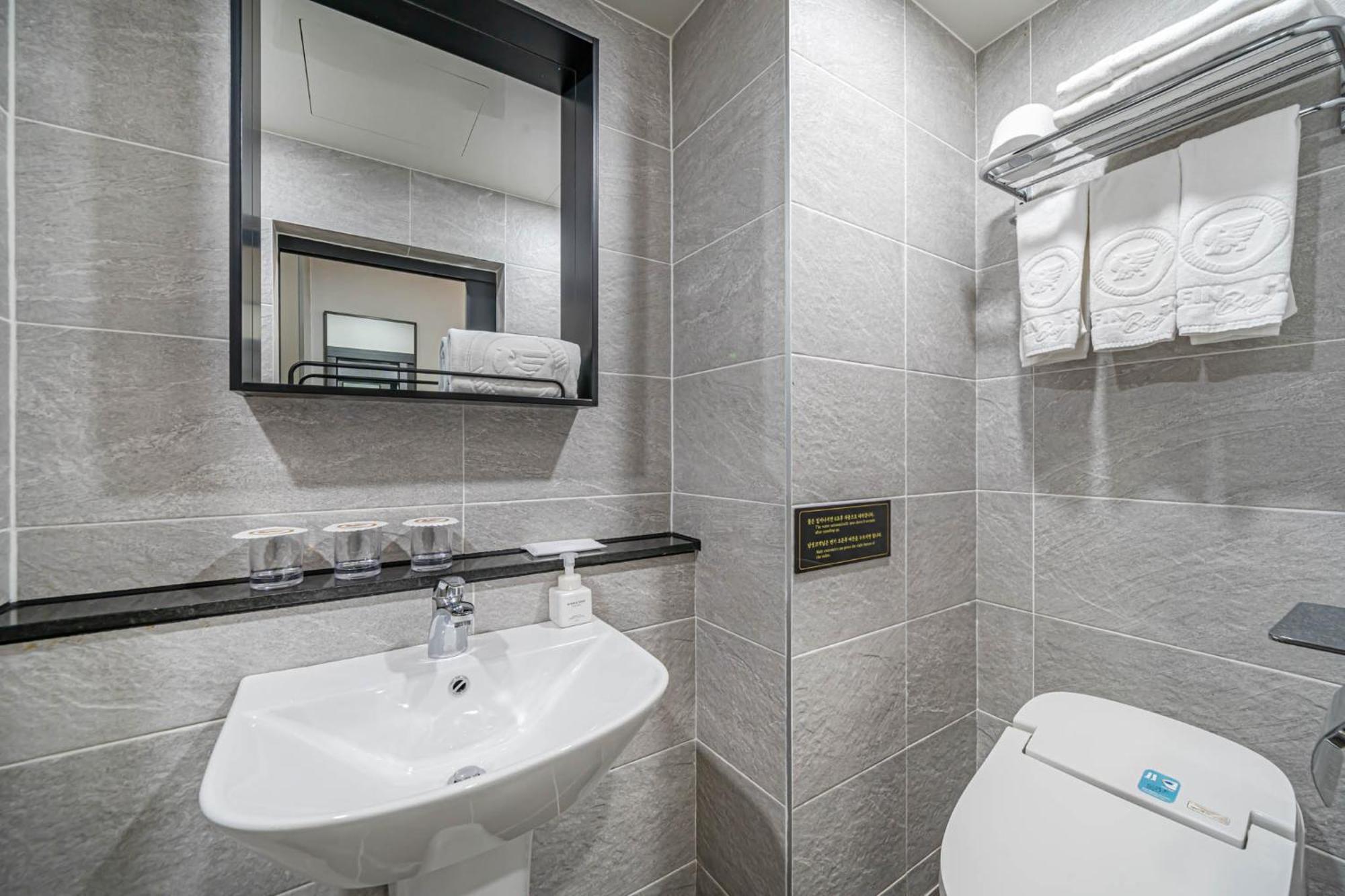 Griffinbay Hotel Puszan Kültér fotó